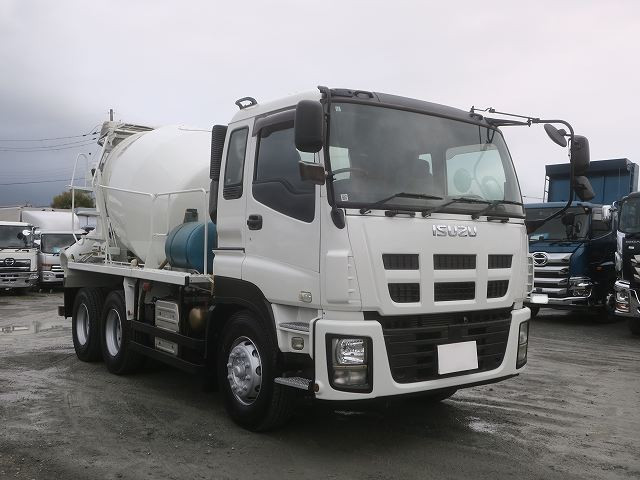 中古トラック いすゞコンクリートミキサー車 ＃2