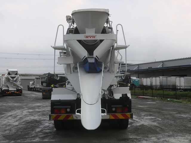 中古トラック いすゞコンクリートミキサー車 ＃5