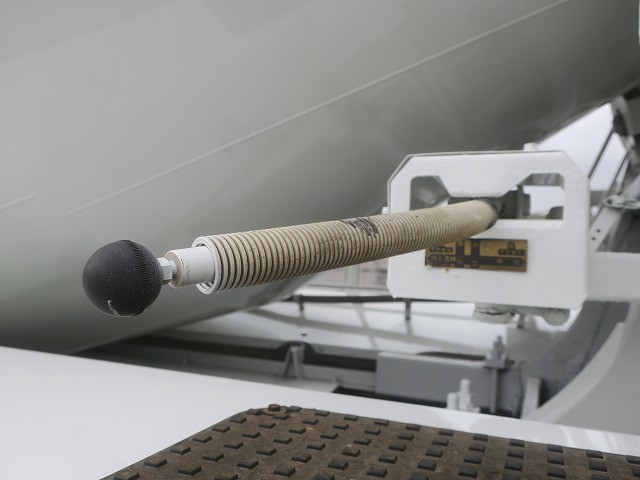 中古トラック いすゞコンクリートミキサー車 ＃7