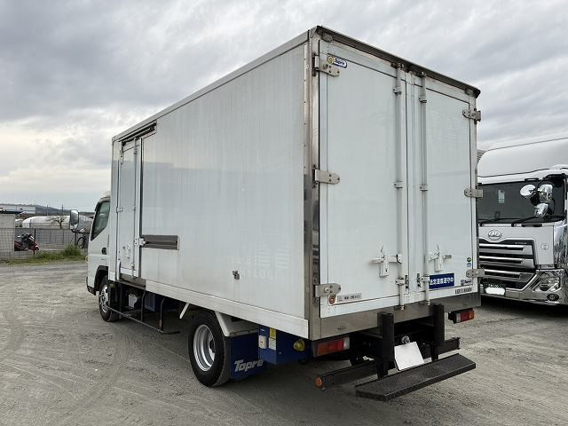 中古トラック 三菱ふそう冷凍バン ＃4