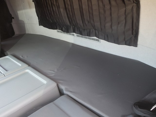 中古トラック UDトラックス クオン 大型アルミウィング