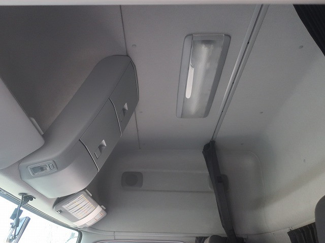 中古トラック UDトラックスアルミウィング #24