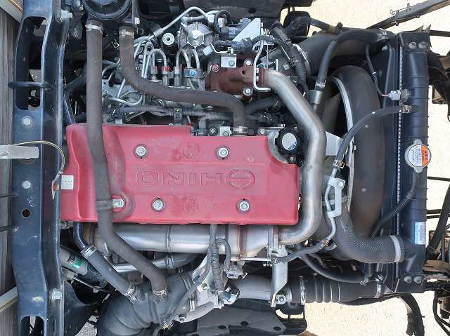 中古トラック 日野 レンジャー 中型平ボディ