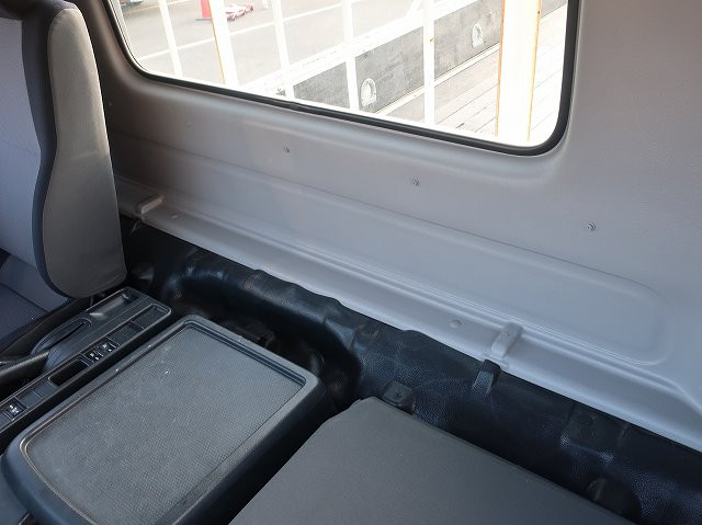 中古トラック 日野 レンジャー 中型平ボディ