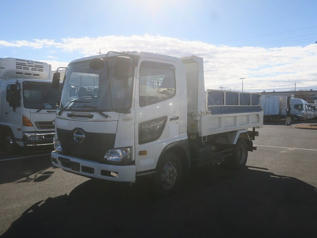 日野　ダンプ