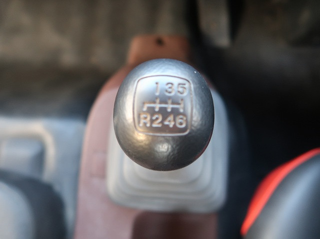 中古トラック 日野クレーン付平ボディ #19