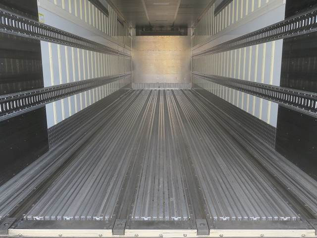 中古トラック 三菱ふそう冷凍バン ＃6