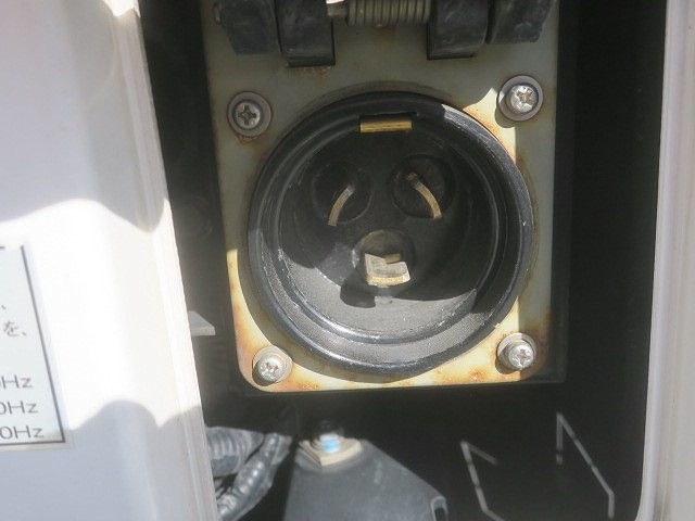 中古トラック 三菱ふそう冷凍バン ＃9