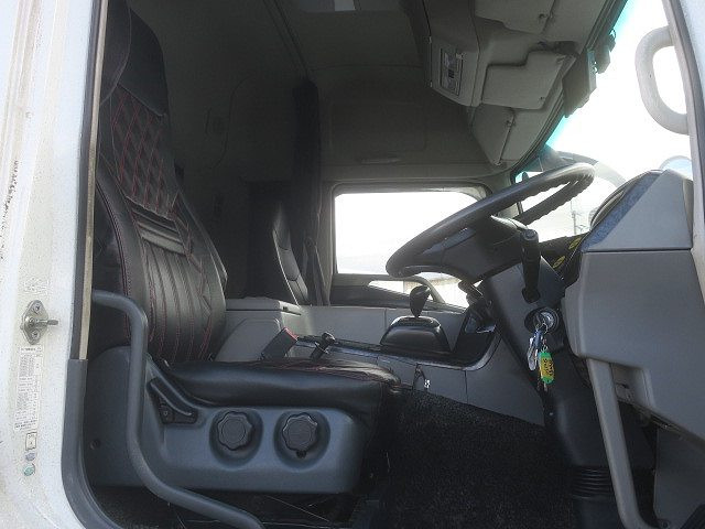 中古トラック 三菱ふそうトラクタヘッド ＃11