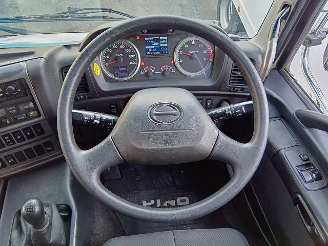 中古トラック 日野 プロフィア 大型平ボディアルミブロック