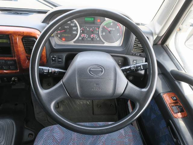 中古トラック 日野 レンジャー 増トンクレーン付平ボディアルミブロック