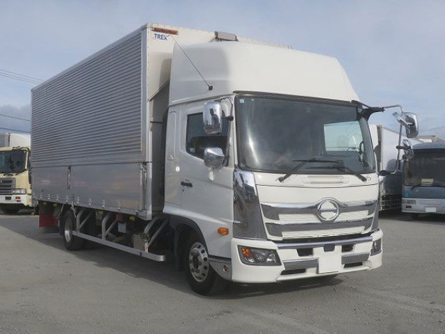 中古トラック 日野 レンジャー 中型アルミウィング