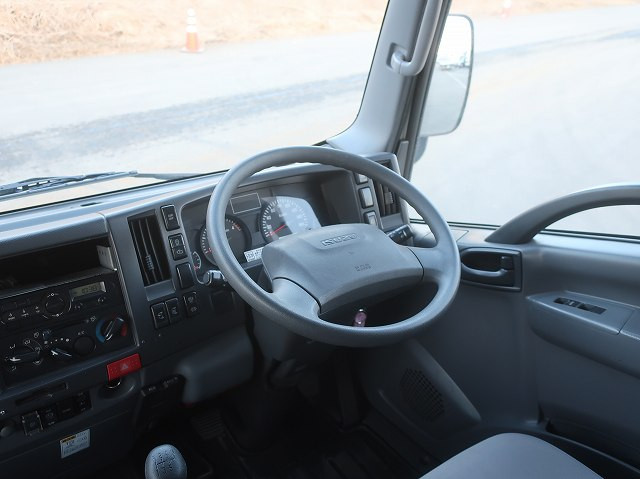 中古トラック いすゞアルミバン ＃15