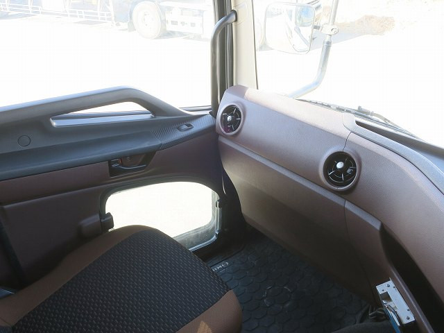 中古トラック 日野冷凍バン ＃11