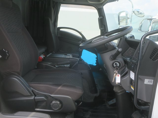 中古トラック いすゞアルミウィング ＃11