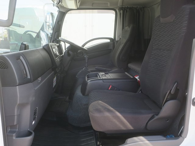  いすゞ フォワード アルミウィン