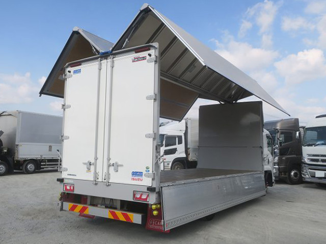  いすゞ フォワード アルミウィン