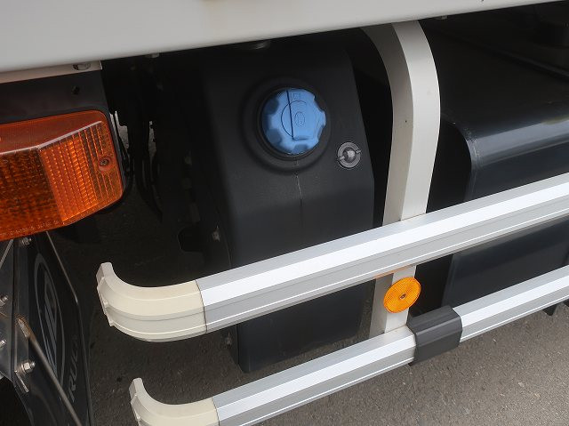 中古トラック UDトラックスアルミウィング ＃11