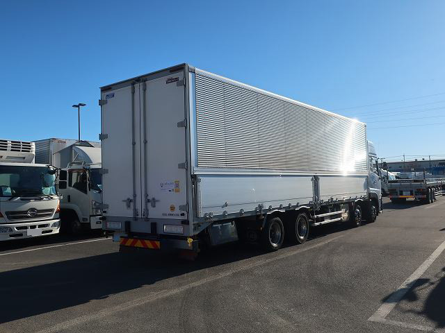 中古トラック UDトラックスアルミウィング ＃3