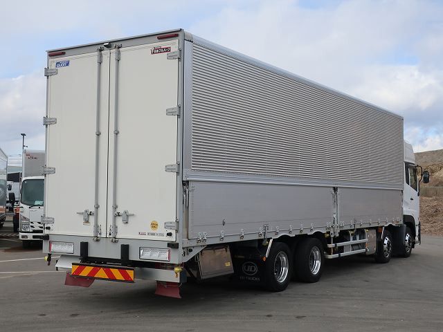 中古トラック UDトラックスアルミウィング ＃3