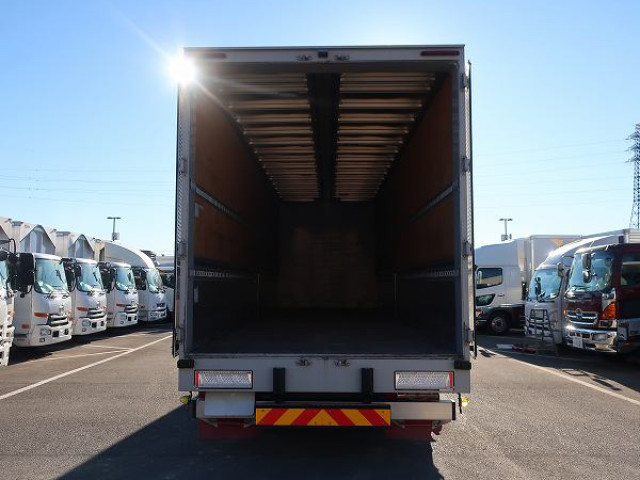 中古トラック UDトラックスアルミウィング ＃7