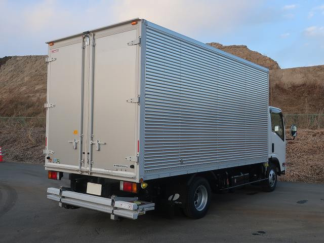 中古トラック いすゞアルミバン ＃3