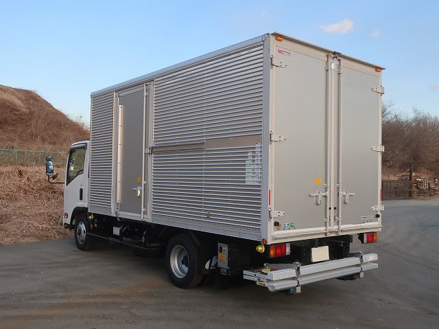 中古トラック いすゞアルミバン ＃4