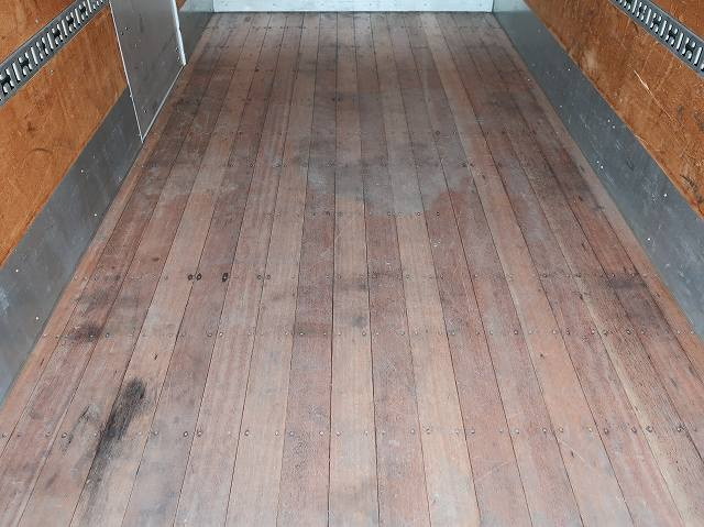 中古トラック いすゞアルミバン ＃6