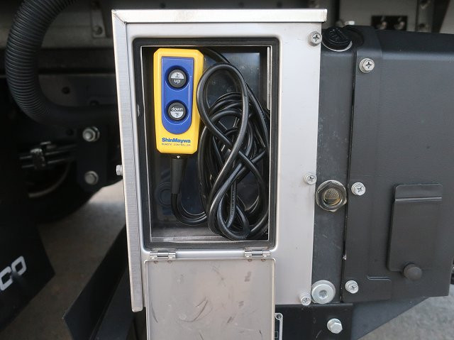 中古トラック いすゞアルミバン ＃10