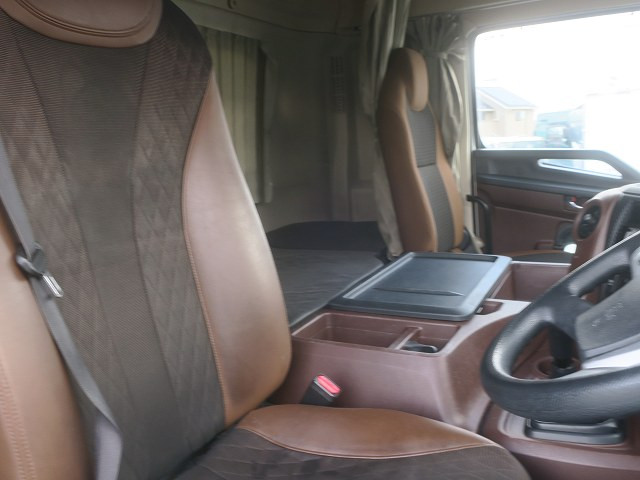 中古トラック 日野トラクタヘッド ＃12