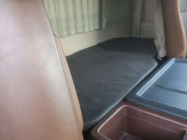 中古トラック 日野トラクタヘッド ＃22