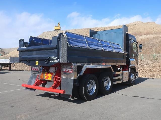 中古トラック いすゞダンプ ＃3