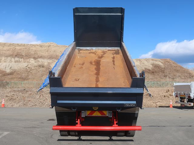中古トラック いすゞ ギガ 大型ダンプ