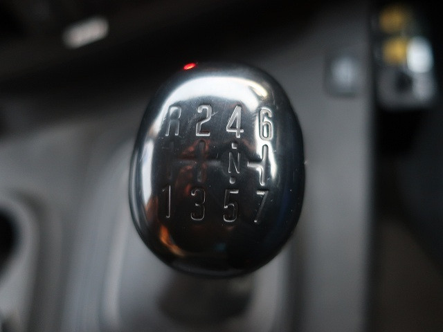 中古トラック いすゞ ギガ 大型ダンプ