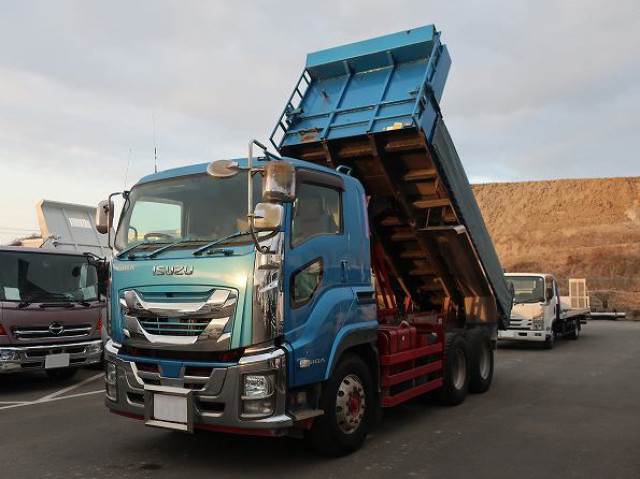 中古トラック いすゞ ギガ 大型ダンプ