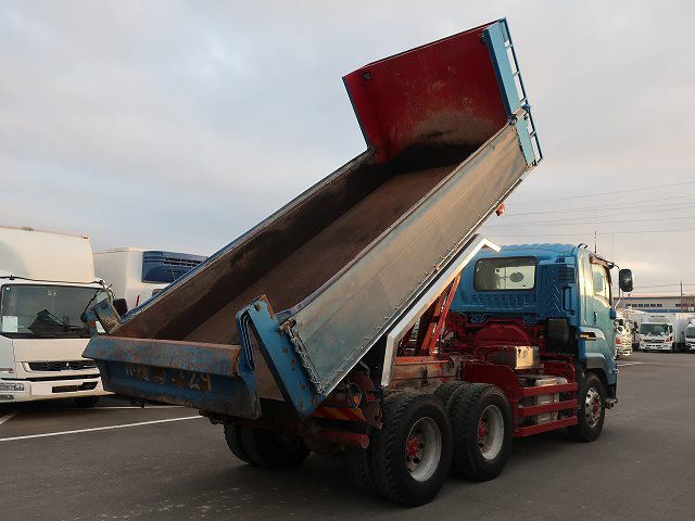 中古トラック いすゞ ギガ 大型ダンプ