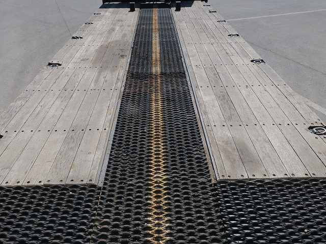 中古トラック 三菱ふそうセルフローダー ＃8