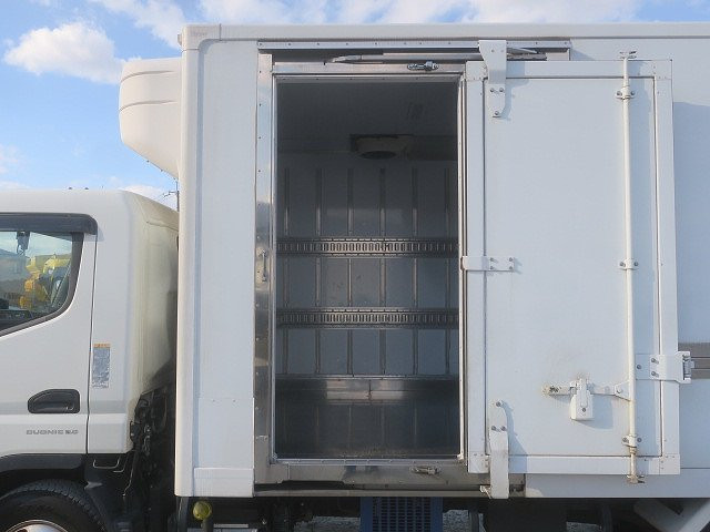 中古トラック 三菱ふそう冷凍バン ＃8