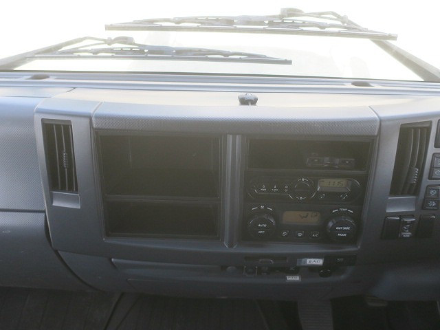 中古トラック いすゞ フォワード 中型クレーン付平ボディ