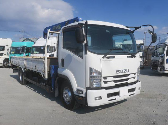 中古トラック いすゞ フォワード 中型クレーン付平ボディ