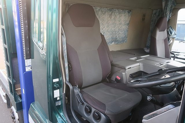 中古トラック 三菱ふそうクレーン付セルフローダー ＃15