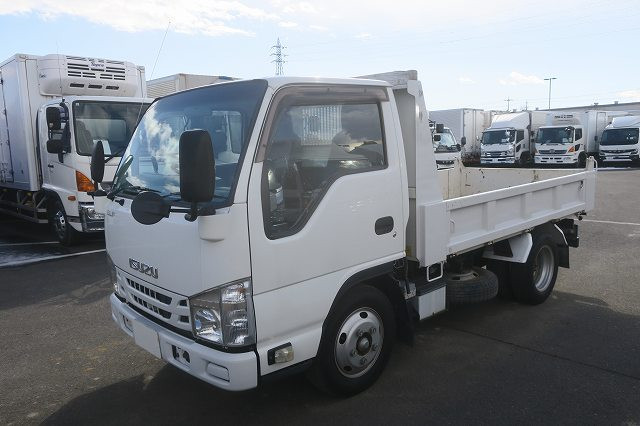 いすゞ　ダンプ