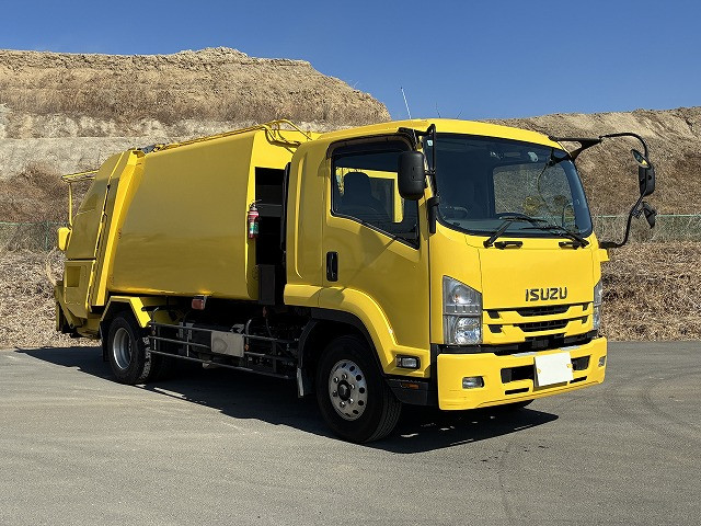 中古トラック いすゞパッカー車（塵芥車） ＃2