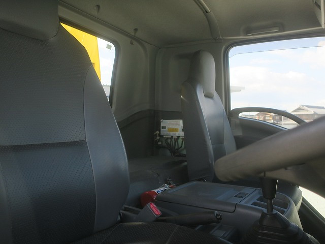 中古トラック いすゞパッカー車（塵芥車） ＃14