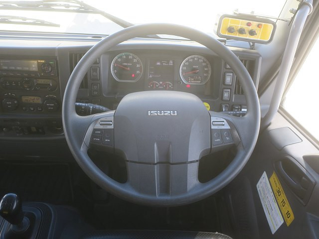 中古トラック いすゞパッカー車（塵芥車） ＃16