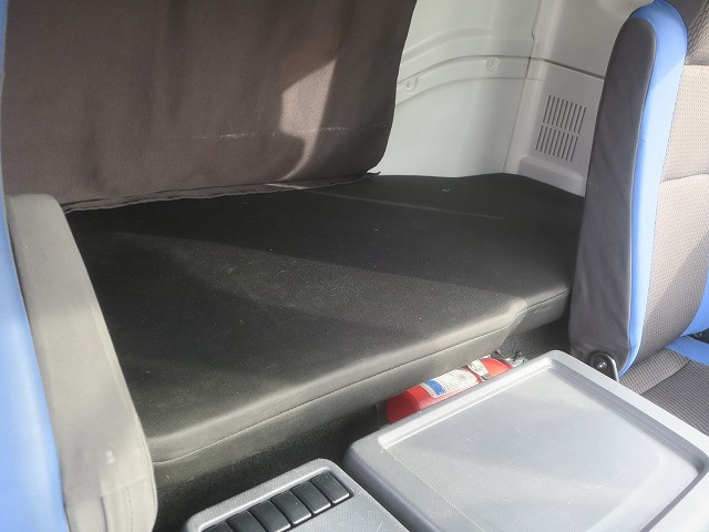 中古トラック いすゞ ギガ 大型 平ボディアルミブロック