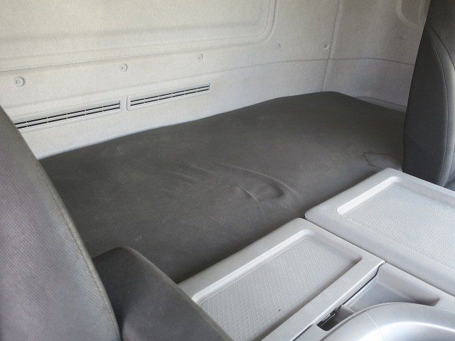 中古トラック UDトラックス平ボディアルミブロック ＃23