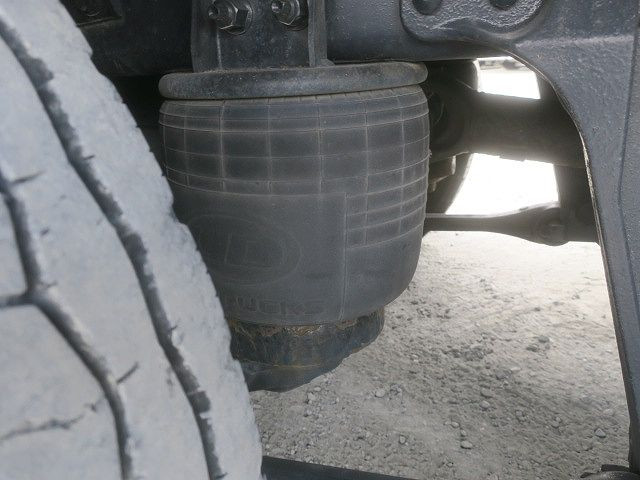 中古トラック UDトラックス平ボディアルミブロック ＃7