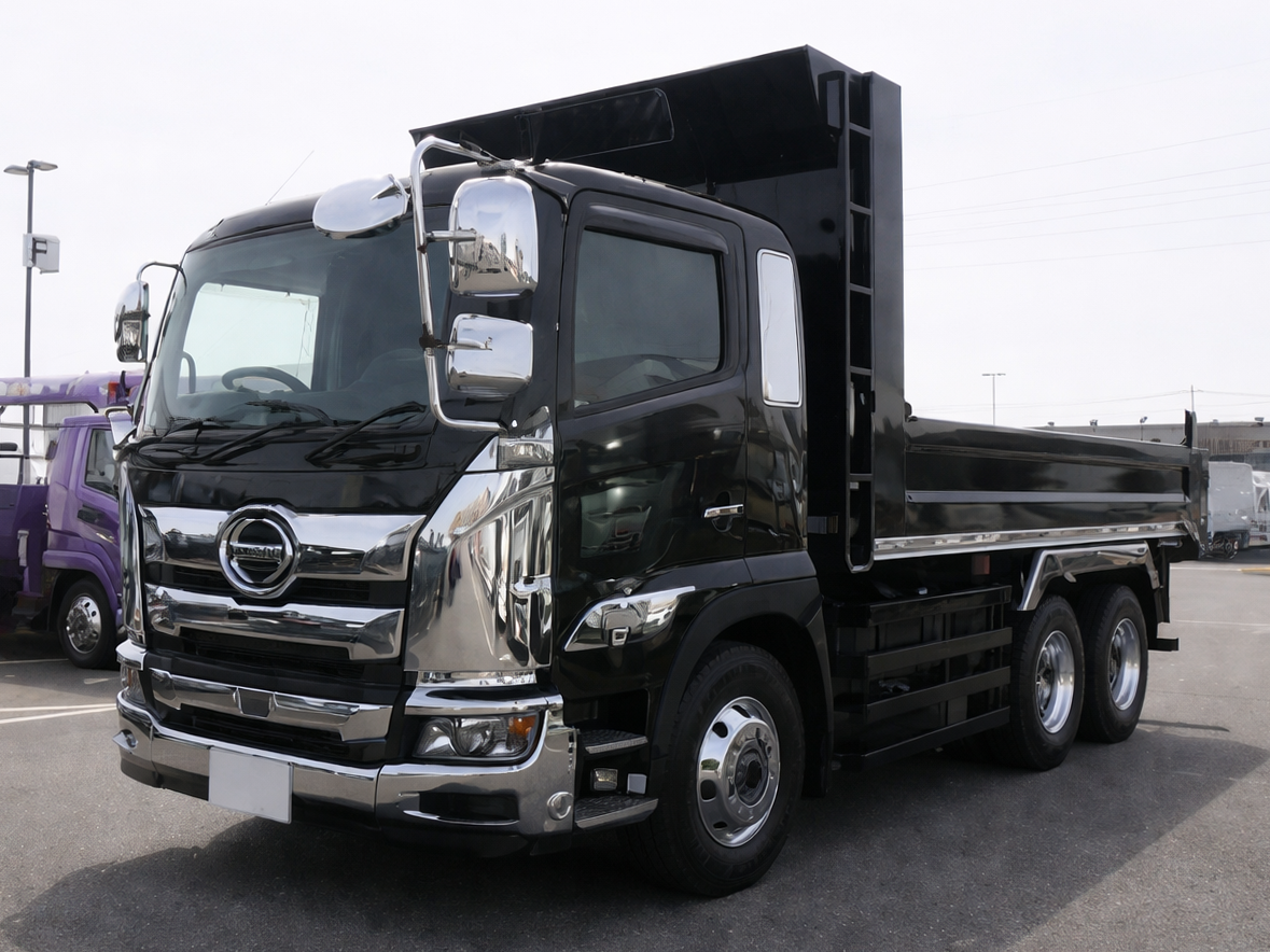 Coming soon! 2017 Hino Profia Heavy-Dump Truck, ShinMaywa 5300 Body, 234cm Wide, 2 Differentials, High Roof, Aluminum Wheels. Approximately 550,000 km on the odometer. Vehicle inspection valid until October 2016.
