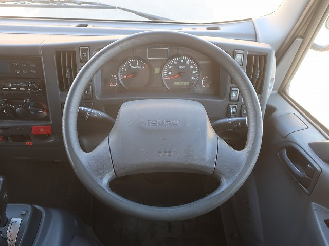 中古トラック いすゞ エルフ 小型冷蔵冷凍車